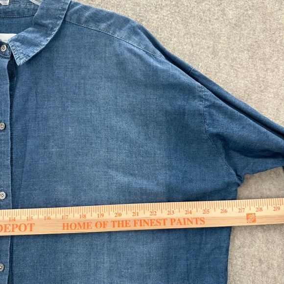 Chicos Blue Cotton Chambray Button Down Shirt Oversized Roll Tab Size 3 XL - Picture 8 of 10